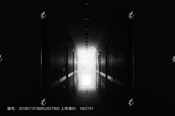 黑暗走廊