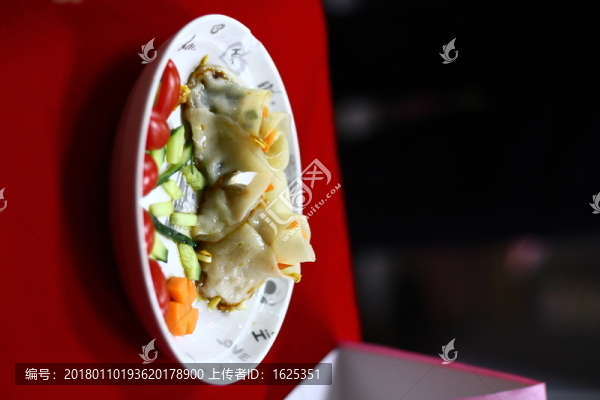 餃子創(chuàng)意生煎擺盤