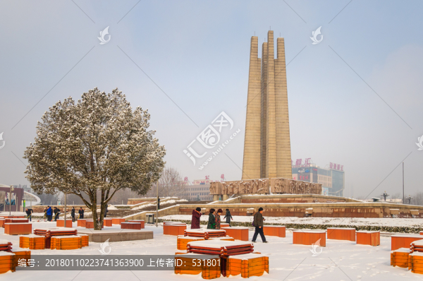 唐山抗震紀念碑雪景