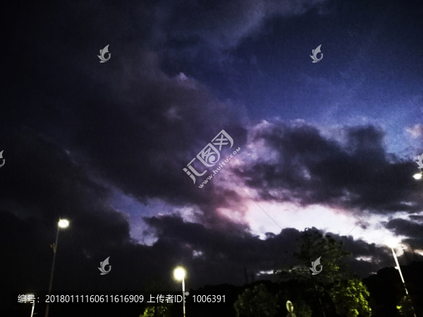 夜空晚霞