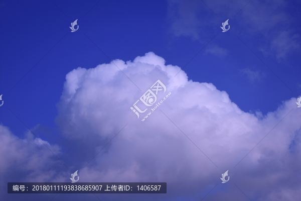 藍(lán)天白云