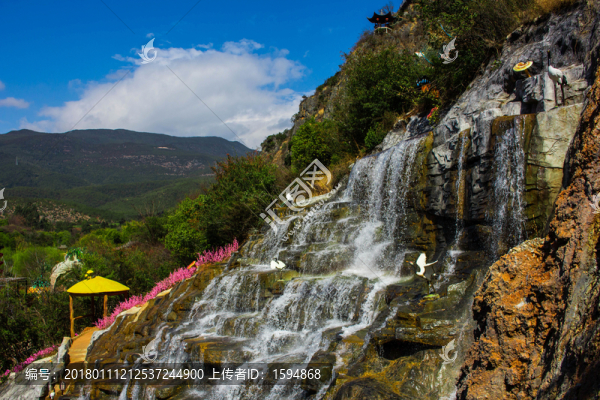 麗江觀音峽藍天白云風景