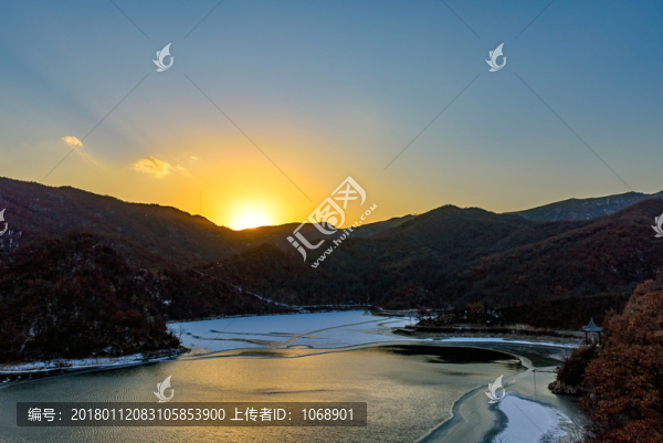 淋漓湖夕陽(yáng)