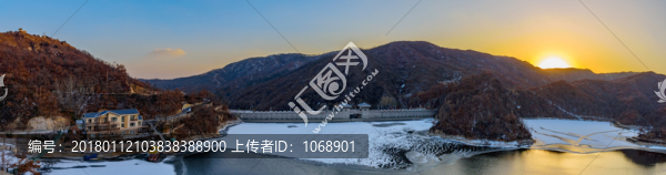 淋漓湖寬幅高清全景圖