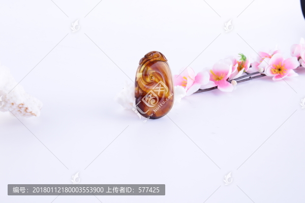 陳萬福琥珀