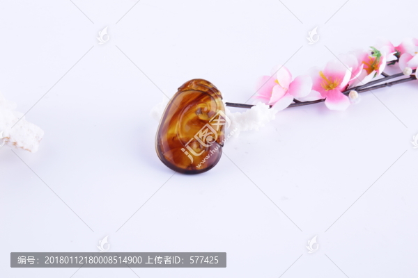 陳萬福琥珀
