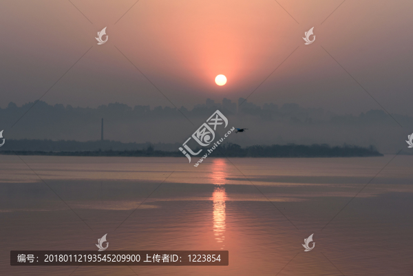 岷江日出