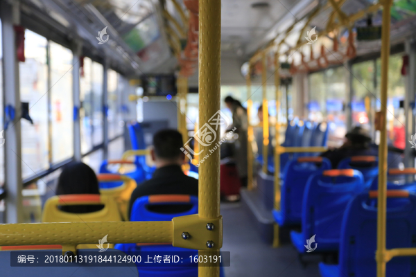 公交車內(nèi)部