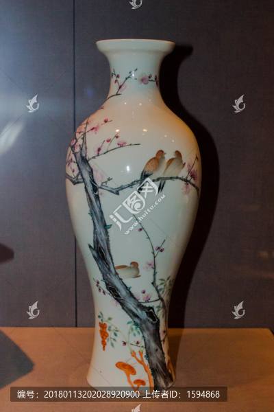 民國(guó)水墨畫(huà)瓷器