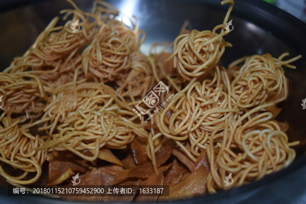 炸面和紅薯片