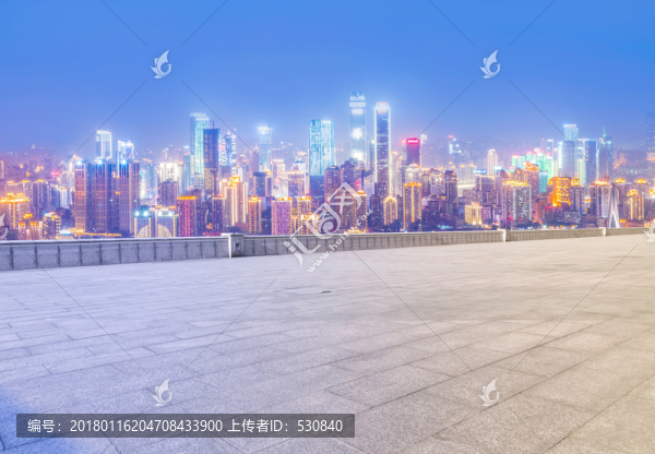 城市廣場夜景摩天大樓天際線
