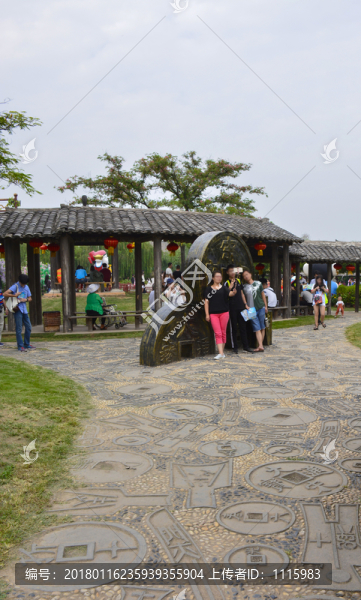 清明上河園內(nèi)景