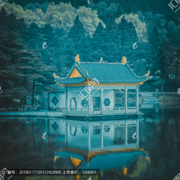 廬山如琴湖憶琴亭