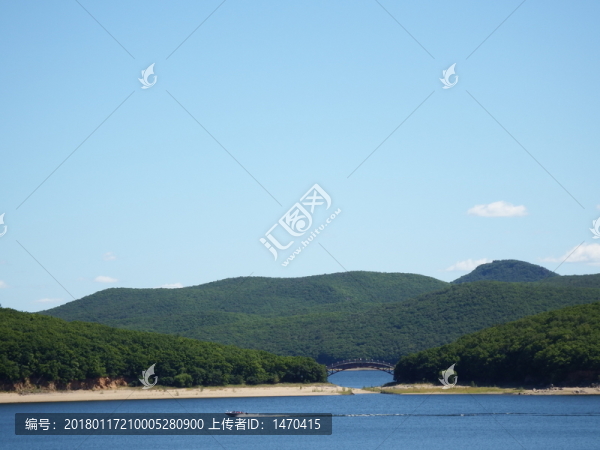 鏡泊湖毛公山