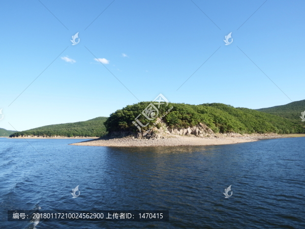 鏡泊湖沙灘