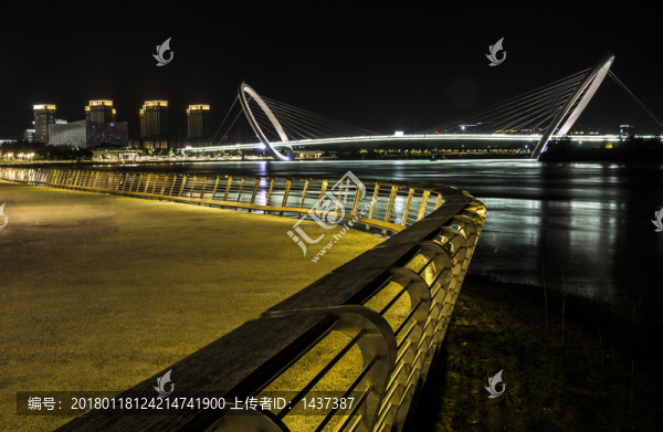 南京江濱夜景