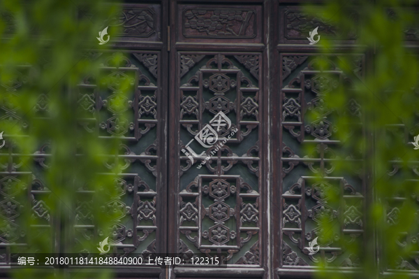 屏風(fēng)式古窗