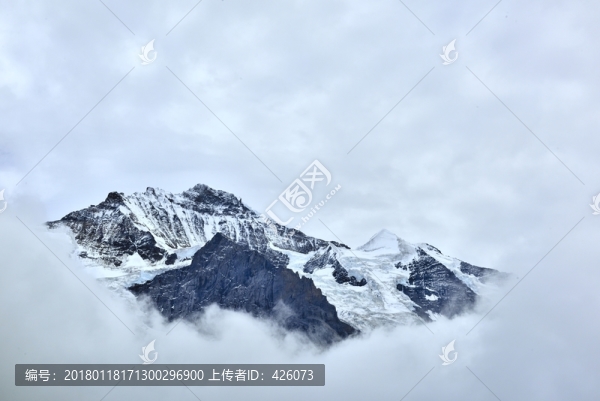 云中冰山