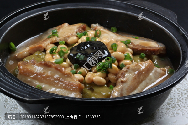五花肉燜黃豆