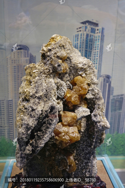 白鎢礦