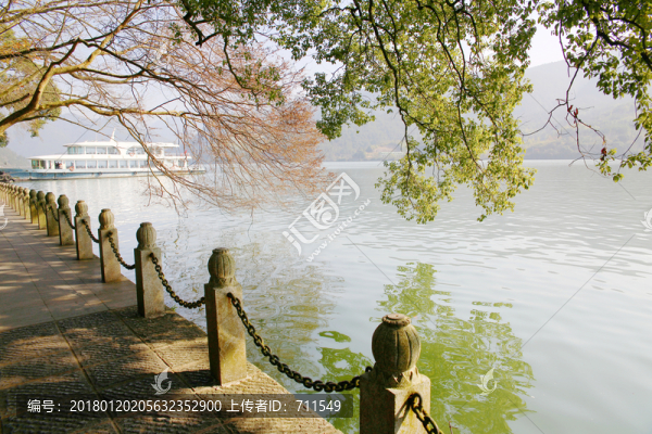 富春江嚴(yán)子陵釣臺風(fēng)光