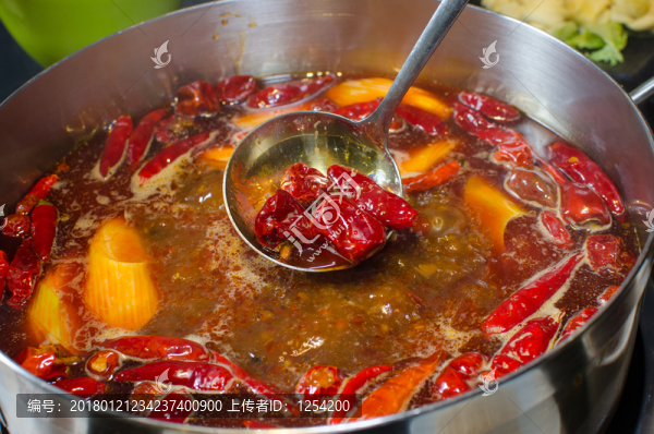 重慶紅油麻辣香鍋,（2）