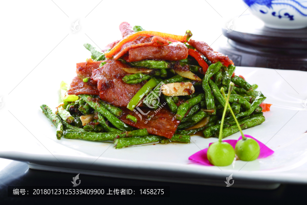 豉油皇豇豆炒培根