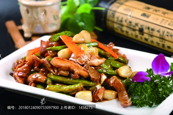 大蒜豆角燒肚條