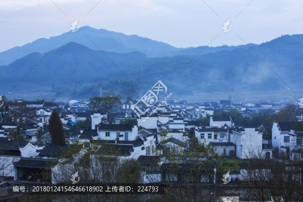 呈坎八卦村晨景