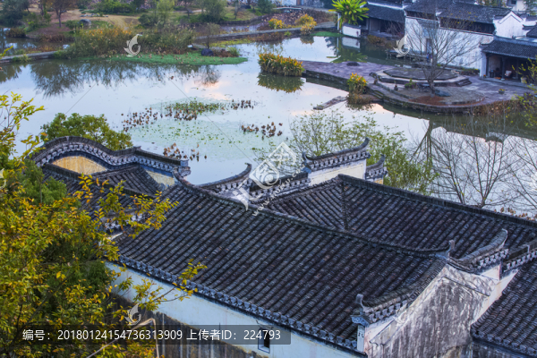 呈坎八卦村晨景