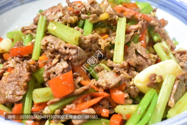 芹菜炒牛肉