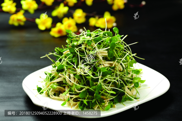 香椿苗拌豆腐絲