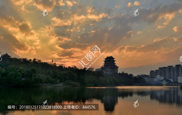 青秀湖暮色