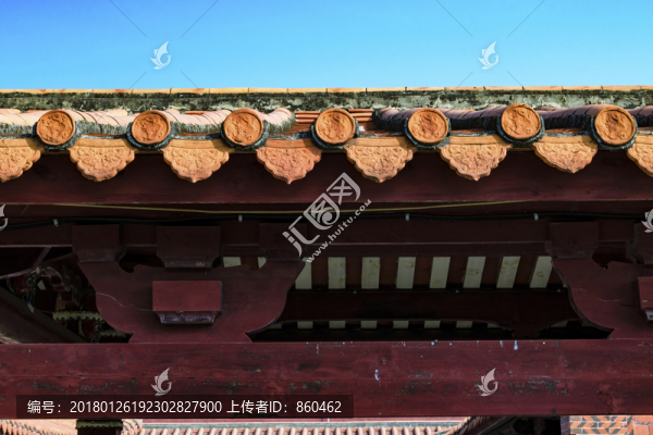 屋頂筒瓦