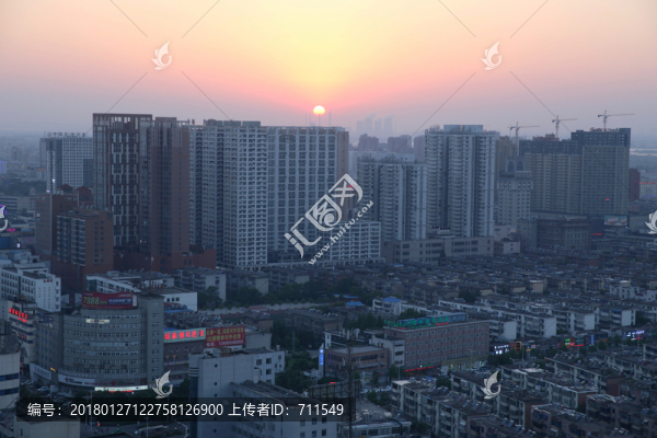 城市夕陽
