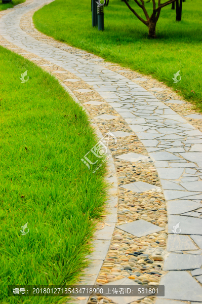石子路