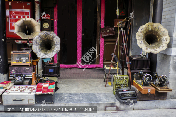 老留聲機(jī),潘家園