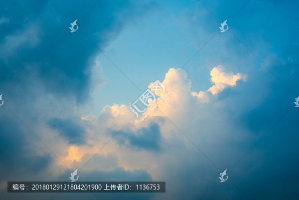 天空云朵