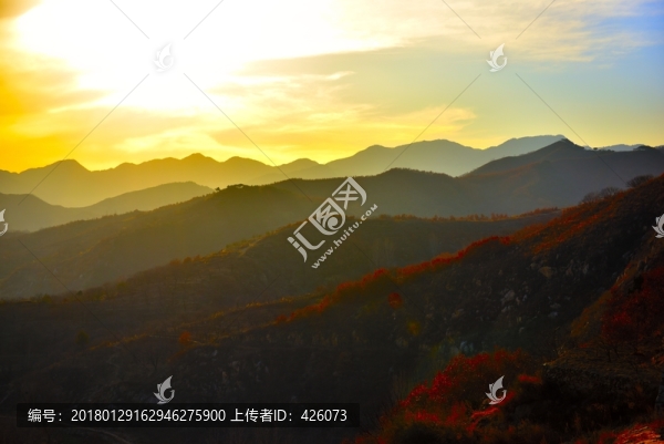 層巒疊嶂
