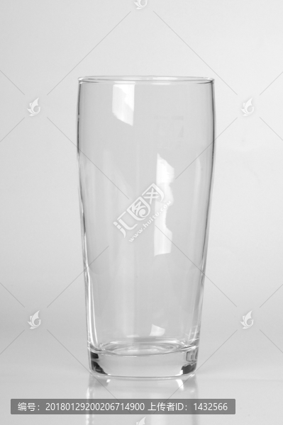 玻璃杯