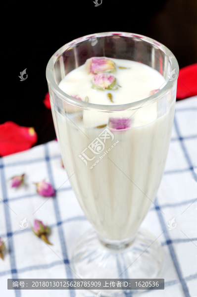 茉莉花奶茶