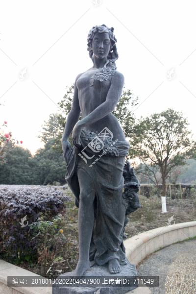 女人體雕塑