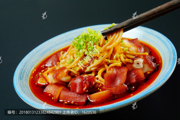 紅油豬手面