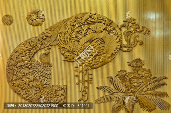 云南民族浮雕