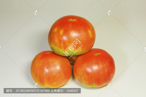 四個(gè)西紅柿