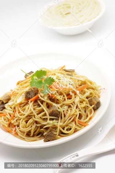 牛肉炒米線