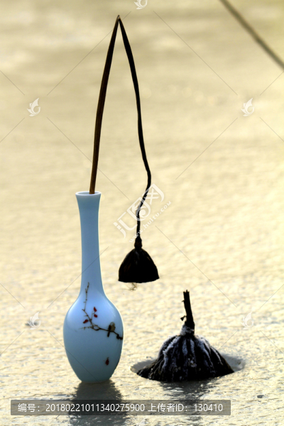 殘荷