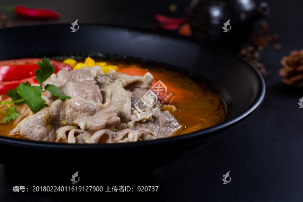 酸湯肥牛面