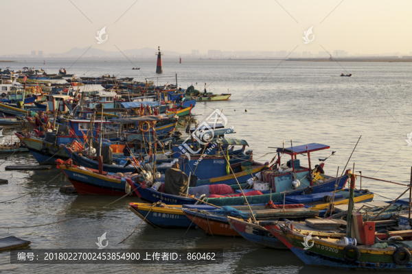 海邊漁船,小漁船