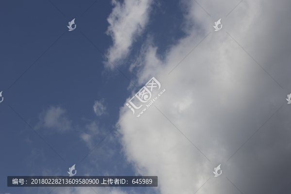 藍(lán)天白云